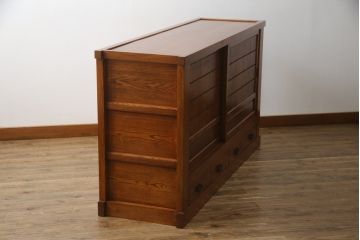 中古　美品　楡(ニレ)材　総無垢材　美しい木目と品のある佇まいが魅力の五尺水屋箪笥サイドボード(引き出し、収納棚、戸棚、食器棚)(R-070145)