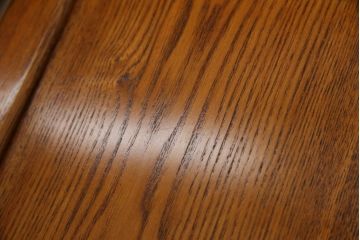 中古　美品　楡(ニレ)材　総無垢材　美しい木目と品のある佇まいが魅力の五尺水屋箪笥サイドボード(引き出し、収納棚、戸棚、食器棚)(R-070145)
