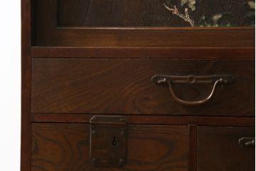 和製アンティーク　高級品!!　前面桑(クワ)材　黒柿材　桐材　銅金具と漆絵が美しく上品な小箪笥(収納タンス、小物収納、引き出し、時代箪笥、和たんす、サイドチェスト)(R-070150)