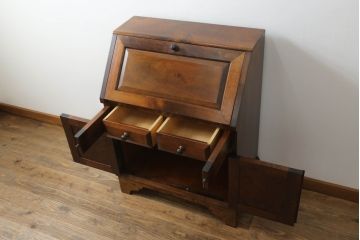 中古　松本民芸家具　上品な雰囲気漂うライティングビューロー(ワークデスク、簿記机、在宅用、在宅ワーク用、収納棚、戸棚、サイドキャビネット)(R-070167)