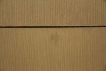 中古　美品　国産　高級　黒檀(コクタン)材　上質な和モダン空間を演出する総桐箪笥　(R-070174)