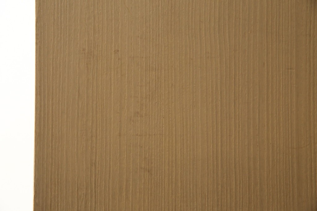 中古　美品　国産　高級　黒檀(コクタン)材　上質な和モダン空間を演出する総桐箪笥　(R-070174)