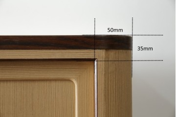 中古　美品　国産　高級　黒檀(コクタン)材　上質な和モダン空間を演出する総桐箪笥　(R-070174)