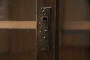 和製アンティーク　大正ロマン　レトロな佇まいが魅力的なサイドボード(収納棚、サイドキャビネット、戸棚、食器棚、飾り棚、ガラスケース、店舗什器、本箱、ブックケース)(R-070177)