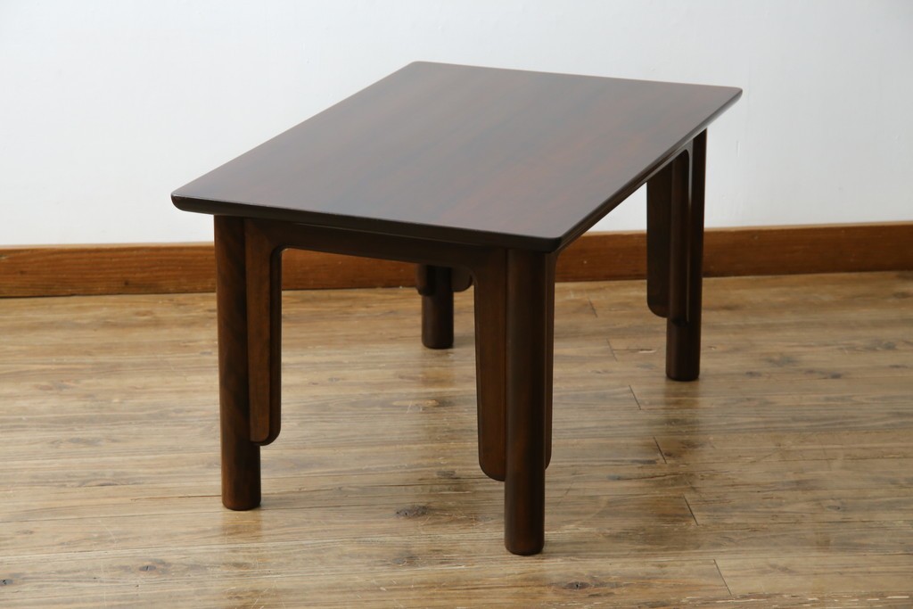 中古　美品　松本民芸家具　柳型茶卓A　慎ましさの中に個性が光るローテーブル　定価約17万円　(R-070178)