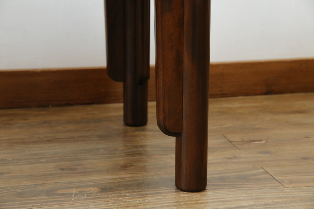 中古　美品　松本民芸家具　柳型茶卓A　慎ましさの中に個性が光るローテーブル　定価約17万円　(R-070178)