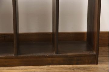和製アンティーク　昭和レトロ　シンプルなデザインが取り入れやすい本棚(本立て、オープンラック、ブックシェルフ)(R-070179)