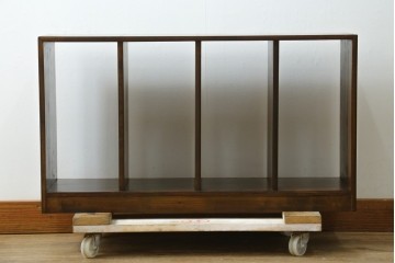 和製ヴィンテージ　昭和レトロ　シンプルなデザインが取り入れやすい本棚　(R-070179)