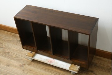 和製ヴィンテージ　昭和レトロ　シンプルなデザインが取り入れやすい本棚　(R-070179)