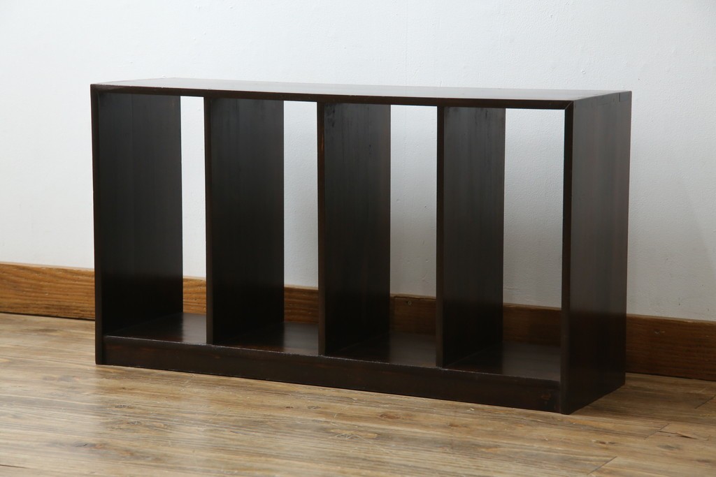 和製アンティーク　昭和レトロ　シンプルなデザインが取り入れやすい本棚　(R-070181)