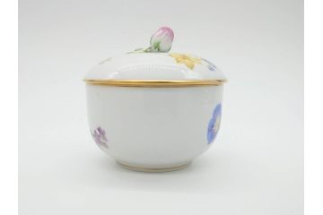 ドイツ　マイセン　Meissen　ベーシックフラワー　二つ花　置いてあるだけでもおしゃれなシュガーポット(洋食器、蓋付きボックス、ボンボン、小物入れ)(R-070192)