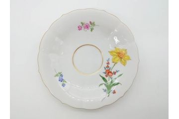 ドイツ　マイセン　Meissen　ベーシックフラワー　二つ花　ティータイムが華やかになるティーカップ&ソーサー3客セット(洋食器、C&S)(R-070195)