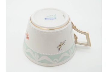 ベルリン　KPM(ベルリン王立磁器製陶所)　KURLAND　クアランド　クラシックな雰囲気溢れるティーカップ&ソーサー3客セット(ケーピーエムベルリン、C&S、王笏、洋食器)(R-070196)