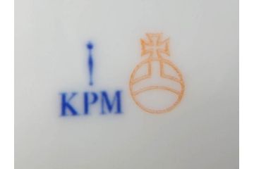 ベルリン　KPM(ベルリン王立磁器製陶所)　KURLAND　クアランド　クラシックな雰囲気溢れるティーカップ&ソーサー3客セット(ケーピーエムベルリン、C&S、王笏、洋食器)(R-070197)
