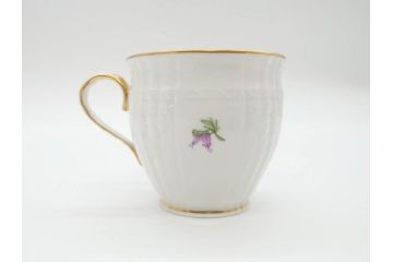 ベルリン　KPM(ベルリン王立磁器製陶所)　金彩　花　蝶　繊細な意匠が美しいティーカップ&ソーサー(ケーピーエムベルリン、王の笏、王笏、ロココ調、C&S)(R-070198)