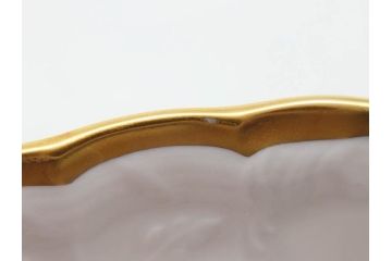 ベルリン　KPM(ベルリン王立磁器製陶所)　金彩　花　蝶　繊細な意匠が美しいティーカップ&ソーサー(ケーピーエムベルリン、王の笏、王笏、ロココ調、C&S)(R-070198)