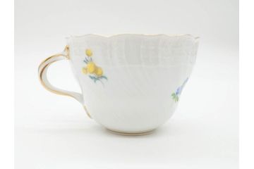 ドイツ　マイセン　Meissen　ベーシックフラワー　五つ花　繊細なデザインが上品な雰囲気を醸し出すティーカップ&ソーサー2客セット(洋食器、C&S)(R-070201)