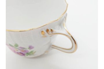 ドイツ　マイセン　Meissen　ベーシックフラワー　五つ花　繊細なデザインが上品な雰囲気を醸し出すティーカップ&ソーサー2客セット(洋食器、C&S)(R-070201)
