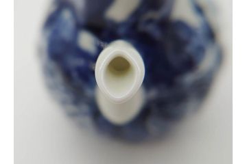 加藤利昌　清水焼　染付　祥瑞文　落ち着いた和の雰囲気にぴったりの醤油差し&豆皿セット(しょうゆ差し、醤油瓶、調味料入れ、和食器)(R-070210)