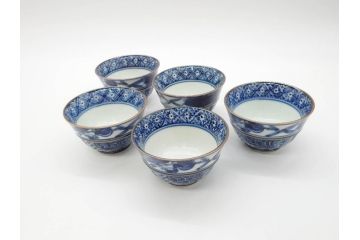 加藤利昌　清水焼　染付　祥瑞文　落ち着いた和の雰囲気にぴったりの湯呑み5客セット(湯のみ、蕎麦猪口、和食器)(R-070211)