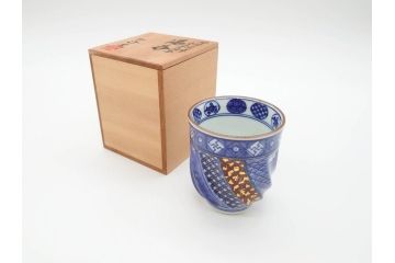 松谷窯　叶松谷(道夫)　捻祥瑞意 古紋金箔散　多様なデザインが目を惹く湯呑み(共箱付き、湯のみ、和食器)(R-070216)