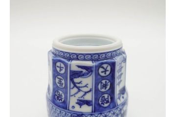 松谷窯　叶松谷(道夫)　祥瑞意　馬画削　多様なデザインが目を惹く湯呑み(五良大甫呉祥瑞造、共箱付き、湯のみ、和食器)(R-070217)