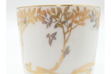 大倉陶園(OKURA、OAC)　フクロウ　ゴールドのデザインが優美な印象を与えるマグカップ(洋食器、箱付き、梟、リス)(R-070218)