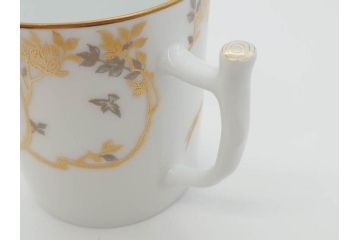 大倉陶園(OKURA、OAC)　フクロウ　ゴールドのデザインが優美な印象を与えるマグカップ(洋食器、箱付き、梟、リス)(R-070218)