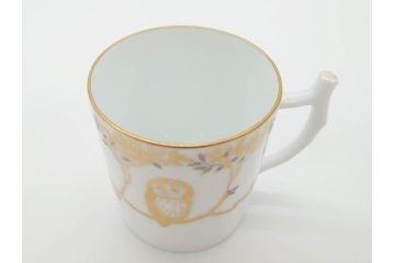 大倉陶園(OKURA、OAC)　フクロウ　ゴールドのデザインが優美な印象を与えるマグカップ(洋食器、箱付き、梟、リス)(R-070218)