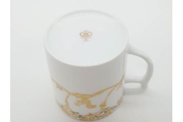 大倉陶園(OKURA、OAC)　フクロウ　ゴールドのデザインが優美な印象を与えるマグカップ(洋食器、箱付き、梟、リス)(R-070218)