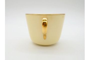 大倉陶園(OKURA、OAC)　色蒔き(クリーム)　シンプルながら上品な雰囲気を醸し出すモーニングカップ&ソーサー(洋食器、C&S、箱付き)(R-070219)