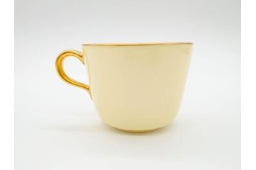 大倉陶園(OKURA、OAC)　色蒔き(クリーム)　シンプルながら上品な雰囲気を醸し出すモーニングカップ&ソーサー(洋食器、C&S、箱付き)(R-070219)