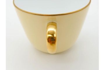 大倉陶園(OKURA、OAC)　色蒔き(クリーム)　シンプルながら上品な雰囲気を醸し出すモーニングカップ&ソーサー(洋食器、C&S、箱付き)(R-070219)