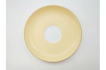 大倉陶園(OKURA、OAC)　色蒔き(クリーム)　シンプルながら上品な雰囲気を醸し出すモーニングカップ&ソーサー(洋食器、C&S、箱付き)(R-070219)