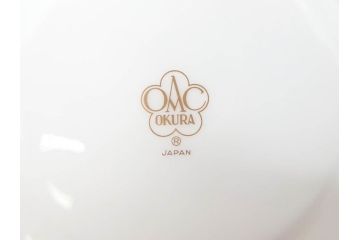大倉陶園(OKURA、OAC)　色蒔き(クリーム)　シンプルながら上品な雰囲気を醸し出すモーニングカップ&ソーサー(洋食器、C&S、箱付き)(R-070219)