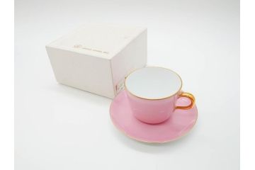 大倉陶園(OKURA、OAC)　色蒔き(ピンク)　シンプルながら上品な雰囲気を醸し出すモーニングカップ&ソーサー(洋食器、C&S、箱付き)(R-070220)