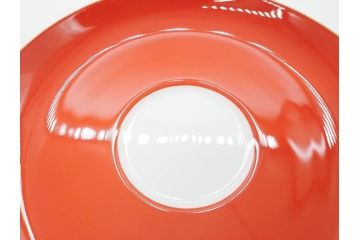 大倉陶園(OKURA、OAC)　色蒔き(レッド)　シンプルながら上品な雰囲気を醸し出すモーニングカップ&ソーサー(洋食器、C&S、箱付き)(R-070221)