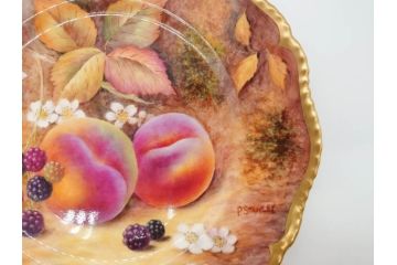 イギリス　ROYAL WORCESTER(ロイヤルウースター)　ペインテッドフルーツ　モモ　約20cm　一つ一つ丁寧に絵付けされた意匠が美しいプレート(ハンドペイント、箱付き、洋食器、皿、もも、桃)(R-070223)