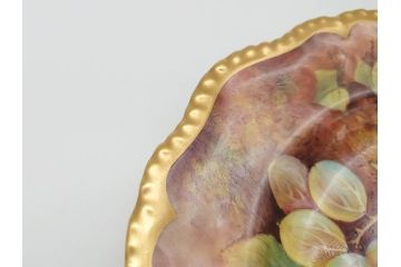 イギリス　ROYAL WORCESTER(ロイヤルウースター)　ペインテッドフルーツ　スモモ　約20cm　一つ一つ丁寧に絵付けされた意匠が美しいプレート(ハンドペイント、箱付き、洋食器、皿、すもも、プラム)(R-070224)