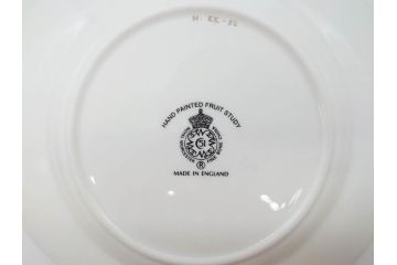 イギリス　ROYAL WORCESTER(ロイヤルウースター)　ペインテッドフルーツ　スモモ　約20cm　一つ一つ丁寧に絵付けされた意匠が美しいプレート(ハンドペイント、箱付き、洋食器、皿、すもも、プラム)(R-070224)