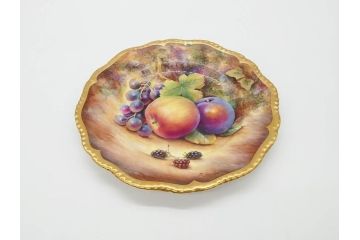 イギリス　ROYAL WORCESTER(ロイヤルウースター)　ペインテッドフルーツ　約20cm　一つ一つ丁寧に絵付けされた意匠が美しいプレート(ハンドペイント、箱付き、洋食器、皿)(R-070225)