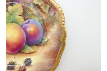イギリス　ROYAL WORCESTER(ロイヤルウースター)　ペインテッドフルーツ　約20cm　一つ一つ丁寧に絵付けされた意匠が美しいプレート(ハンドペイント、箱付き、洋食器、皿)(R-070225)