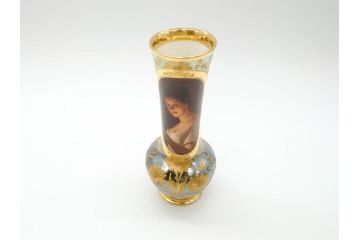 ドイツ　アッカーマン&フリッツ(Ackermann&Fritze)　金彩　ハンドペイント　繊細なデザインが優美な印象を放つフラワーベース(gute Nacht、花器、花瓶、花入)(R-070227)