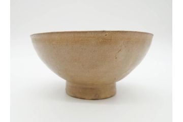 時代物　高麗　時を経た風合いが味わい深い蕎麦茶碗(そば、茶道具、茶器、和食器、共箱付き)(R-070229)