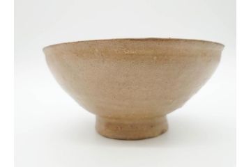 時代物　高麗　時を経た風合いが味わい深い蕎麦茶碗(そば、茶道具、茶器、和食器、共箱付き)(R-070229)