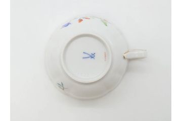 ドイツ　マイセン　Meissen　ベーシックフラワー　二つ花　優美な雰囲気が素敵なトリオセット(ティーカップ&ソーサー、プレート、皿、洋食器)(R-070232)