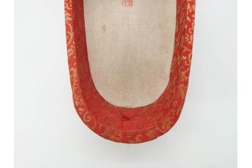 金襴張り　挿鞋(束帯、木製、履物、靴、くつ、クツ、法要、葬儀、仏具、僧侶、法衣、装束、神主)(R-070236)