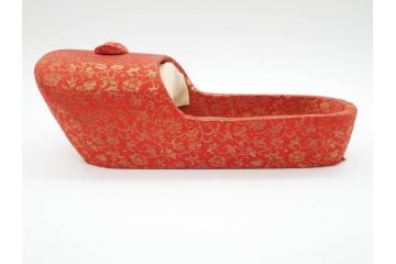 金襴張り　挿鞋(束帯、木製、履物、靴、くつ、クツ、法要、葬儀、仏具、僧侶、法衣、装束、神主)(R-070236)