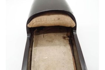 古い浅沓(束帯、木製、履物、靴、くつ、クツ、法要、葬儀、仏具、僧侶、法衣、装束、神主、衣冠、直衣、狩衣)(R-070237)