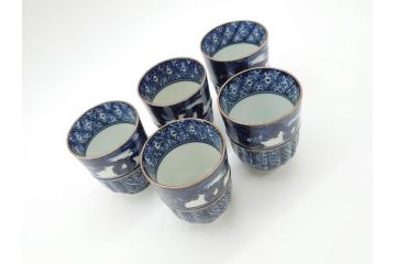 加藤利昌　清水焼　染付　祥瑞文　落ち着いた和の雰囲気にぴったりの湯呑み5客セット(和食器、湯のみ)(R-070238)